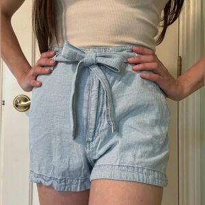 A&F Bow-Tie High Waited Linen Shorts